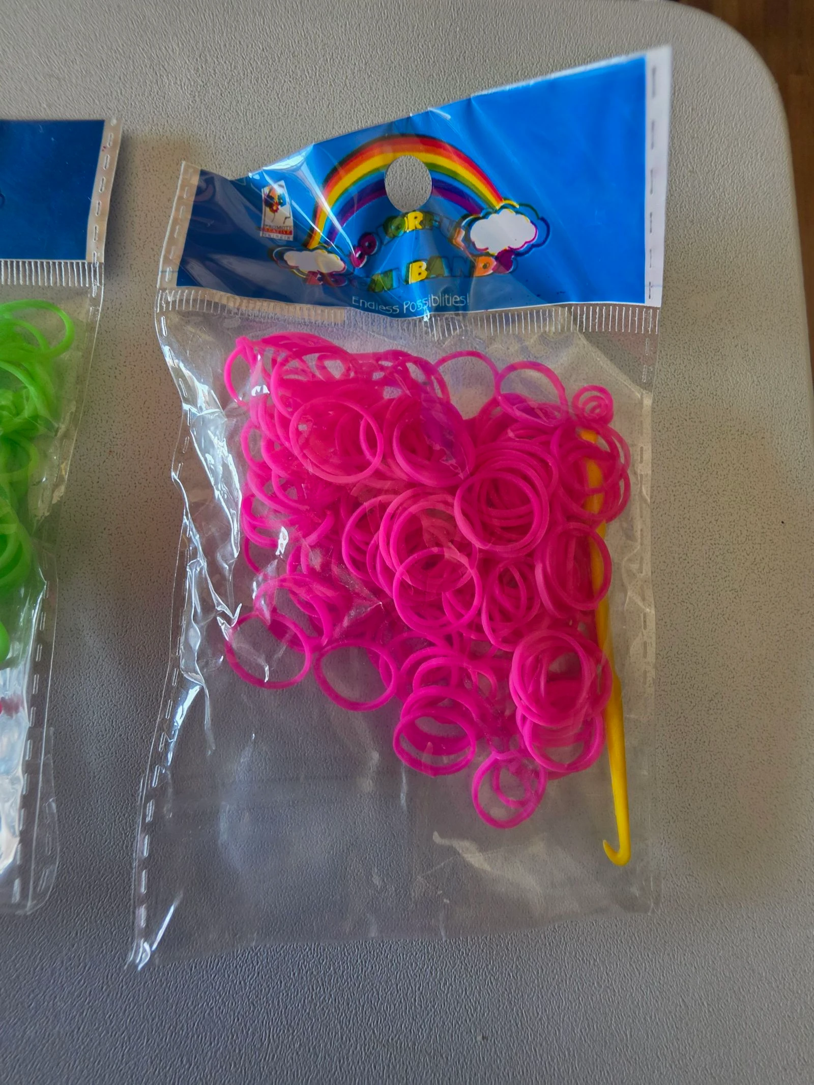 Set de gomitas y enganches para pulseras – photo 6
